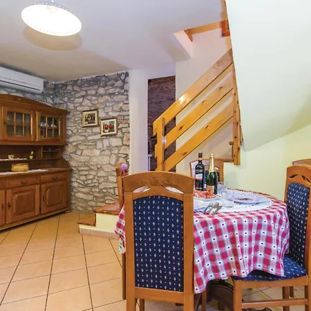 Svmartin Croatia 펜션 *