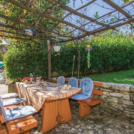 Pet Friendly In Martinjski With Kitchen *
