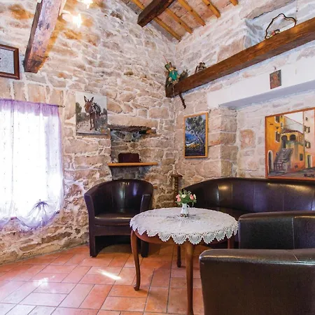 Svmartin Croatia Tatil Evi Martinski